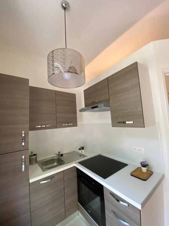 L Annexe 50M De La Plage Bandol Exteriör bild