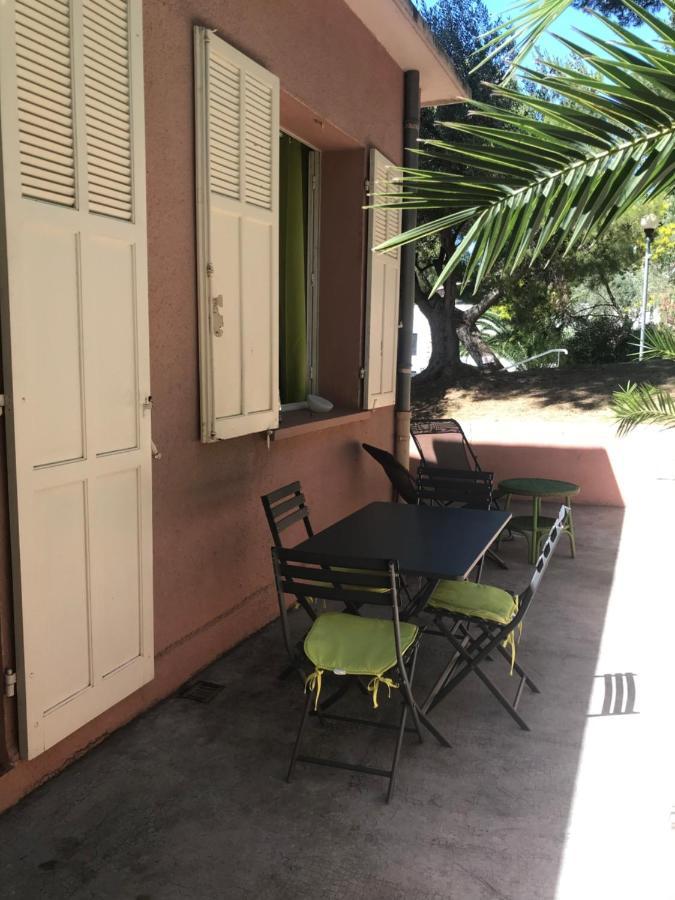 L Annexe 50M De La Plage Bandol Exteriör bild